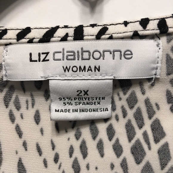 Liz Claiborne Woman Black and White Scalloped Neck Shell size 2X - Picture 6 of 6